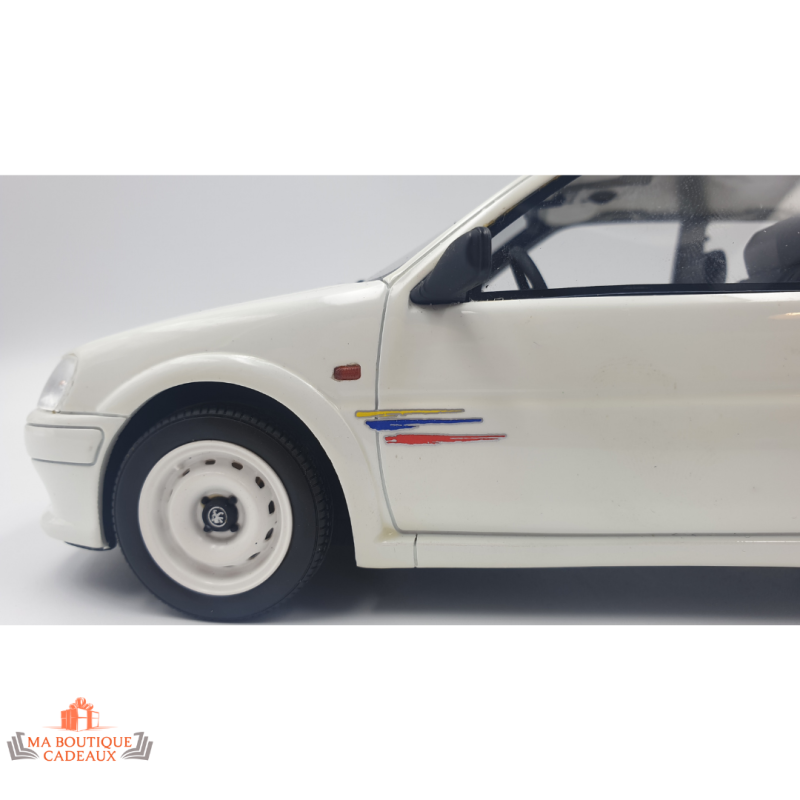 Peugeot 106 rallye phase 2 1/18eme Ottomobile