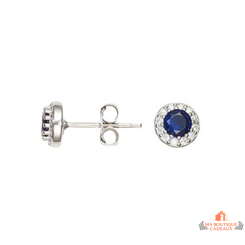 Boucles d'oreilles en argent 925/°° Carla Nogueres avec solitaire bleu saphir entouré de zirconium, garantie 2 ans.