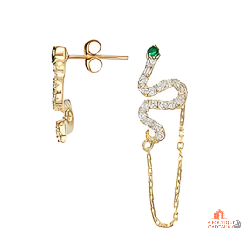 Boucles d'oreilles pendantes en plaqué or Carla Nogueres avec serpent et tête en zirconium vert, garantie 2 ans.