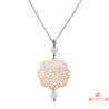 Collier en argent rosé motif fleur ajourée et perles blanches – Carla Nogueres – 42+3 cm